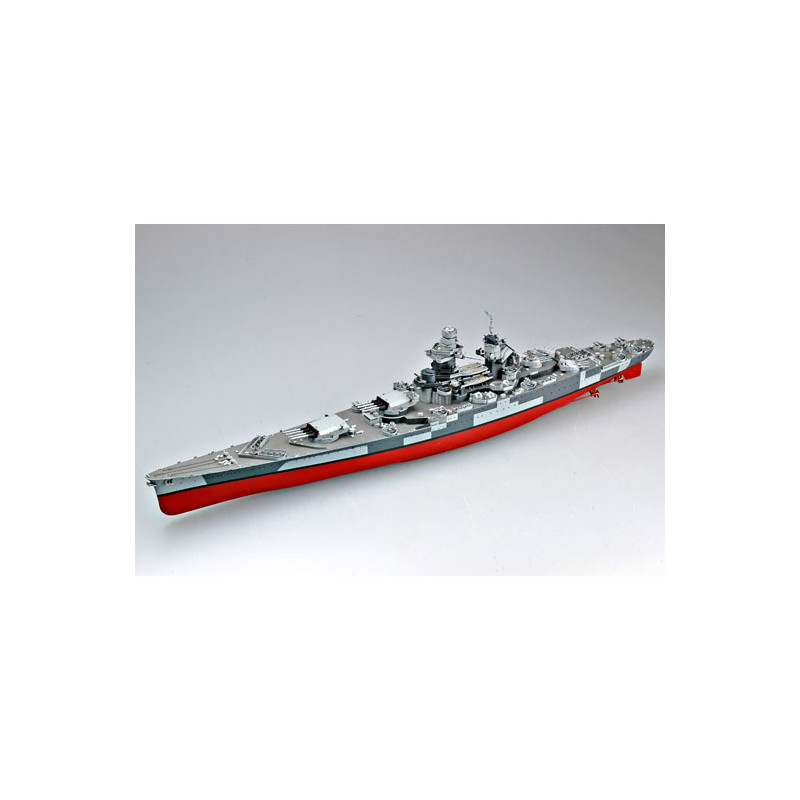 Trumpeter 05311 Сборная модель корабля линкор "Ришелье" (1:350)